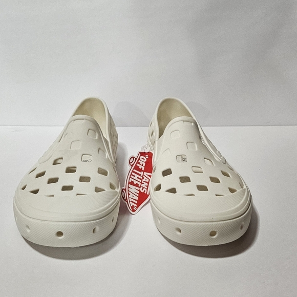 NWT Vans Slip-On Mule TRK Marshmallow White Sneakers Water Shoe Sandals - Picture 2 of 6